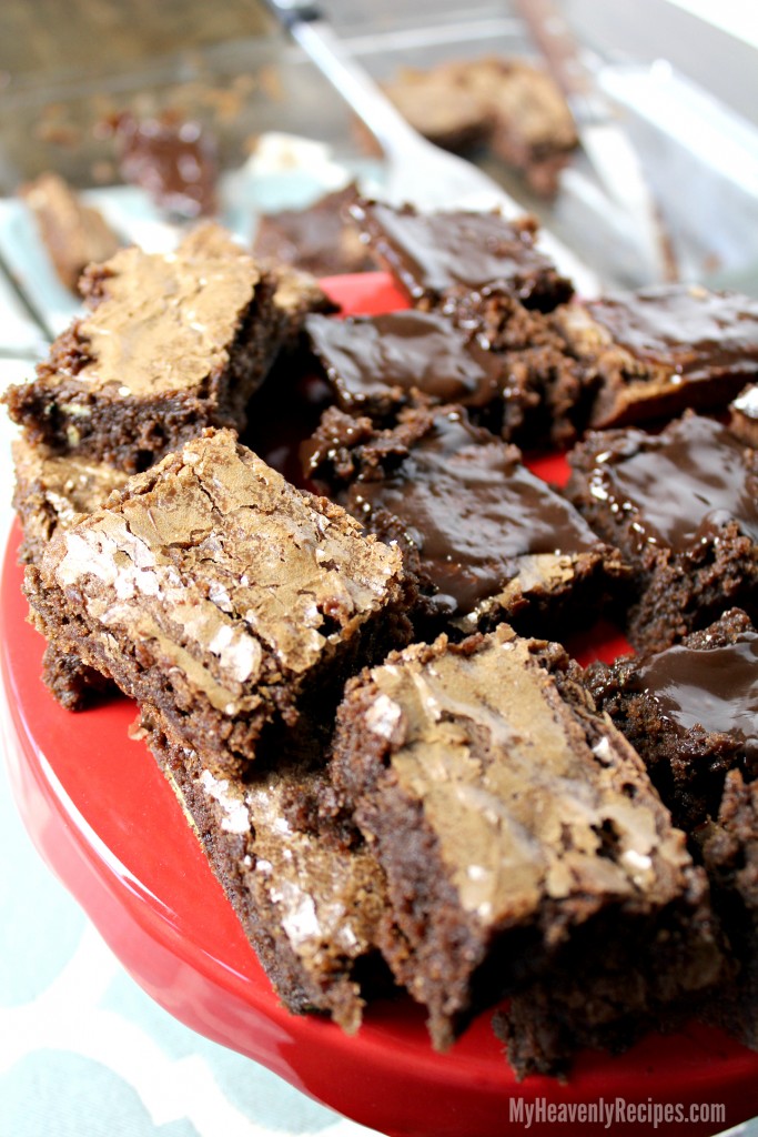 mint brownies with a crumbly top