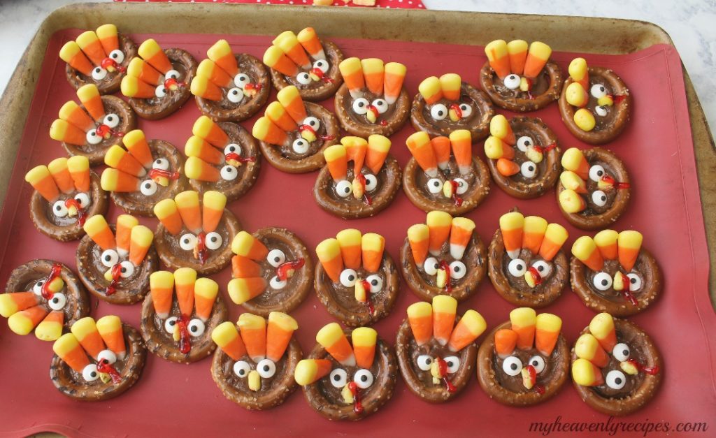 platter of turkey pretzels snacks made with pretzels, candy corn and candy eyes
