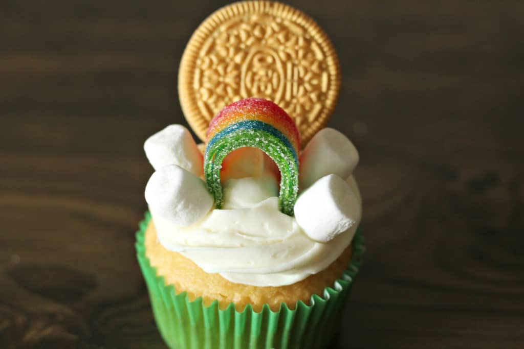Add a rainbow on the St. Patrick's Day Cupcake
