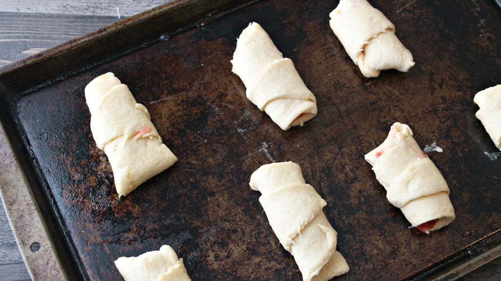 rolled up crescent rolls