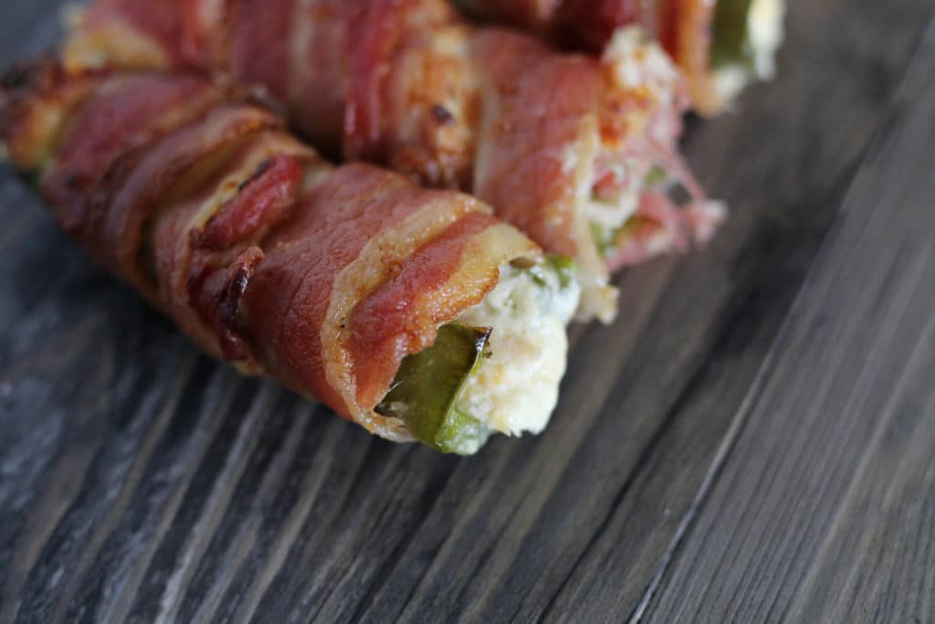 up close of jalapeno poppers