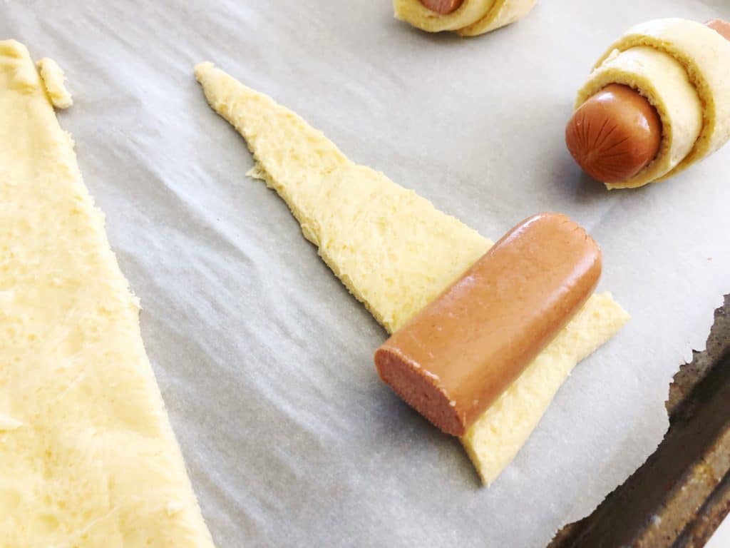 wrap hot dog in dough
