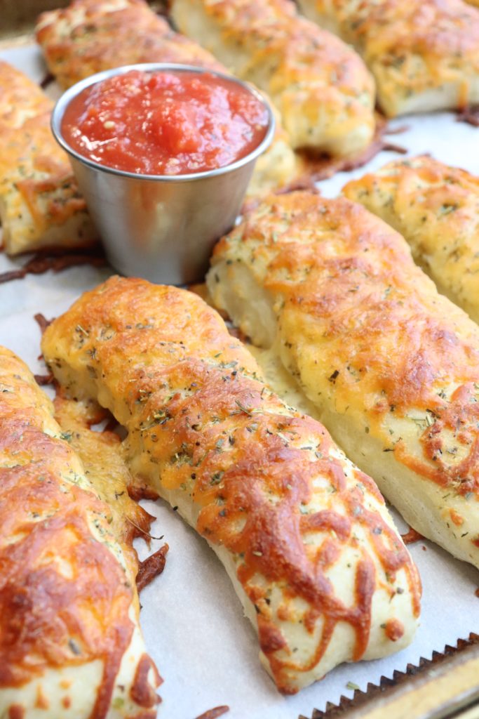 cheese breadsticks with sauce