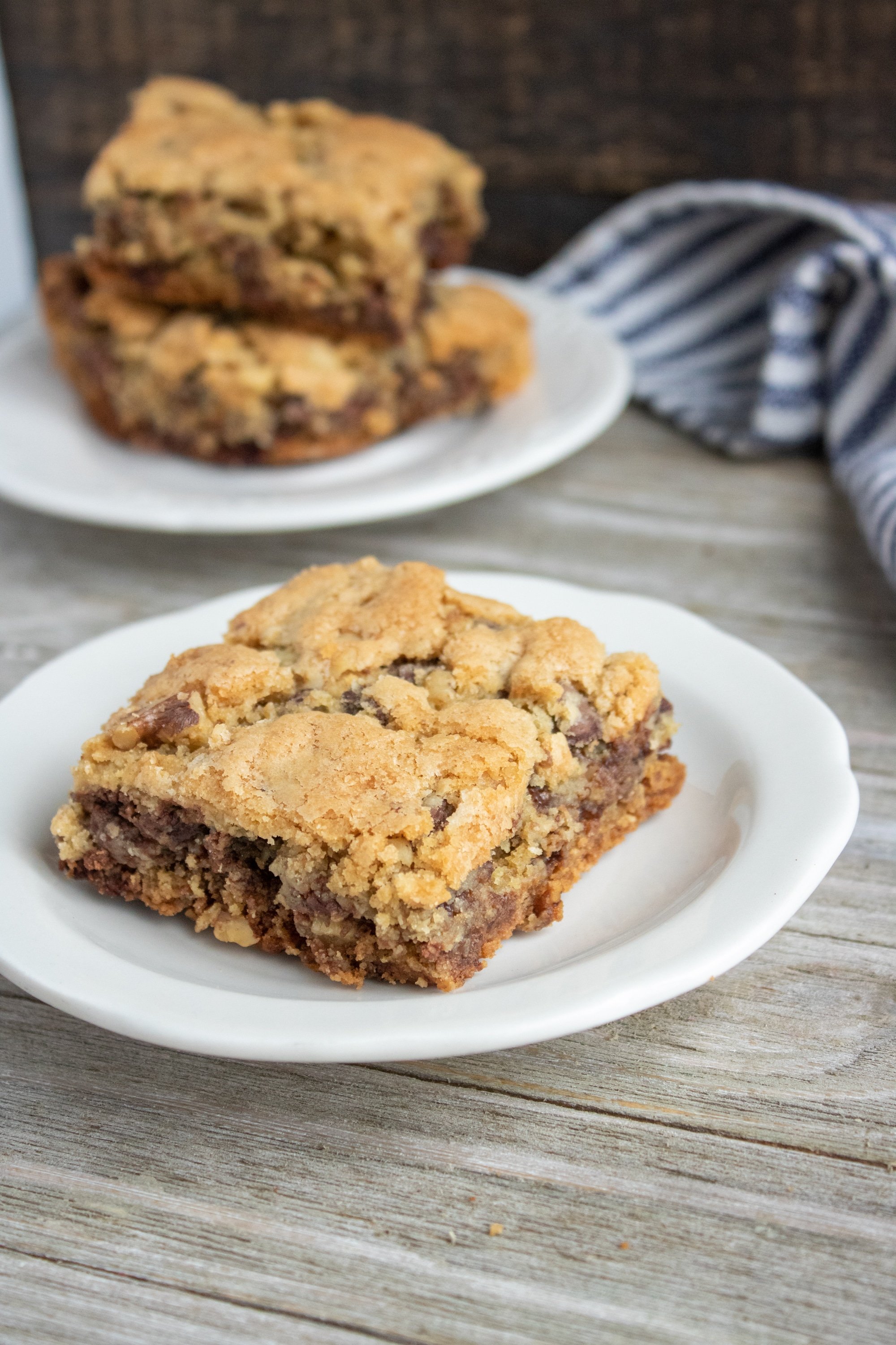 Homemade Chocolate Chip Blondie with Walnuts My Heavenly Recipes
