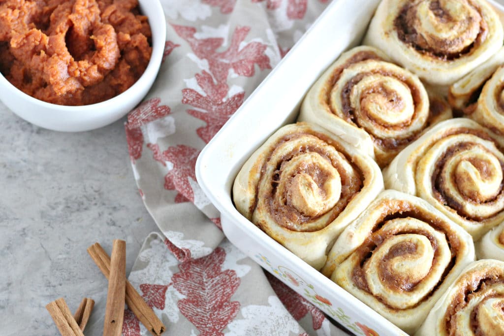 Pumpkin Pie Cinnamon Rolls - My Heavenly Recipes