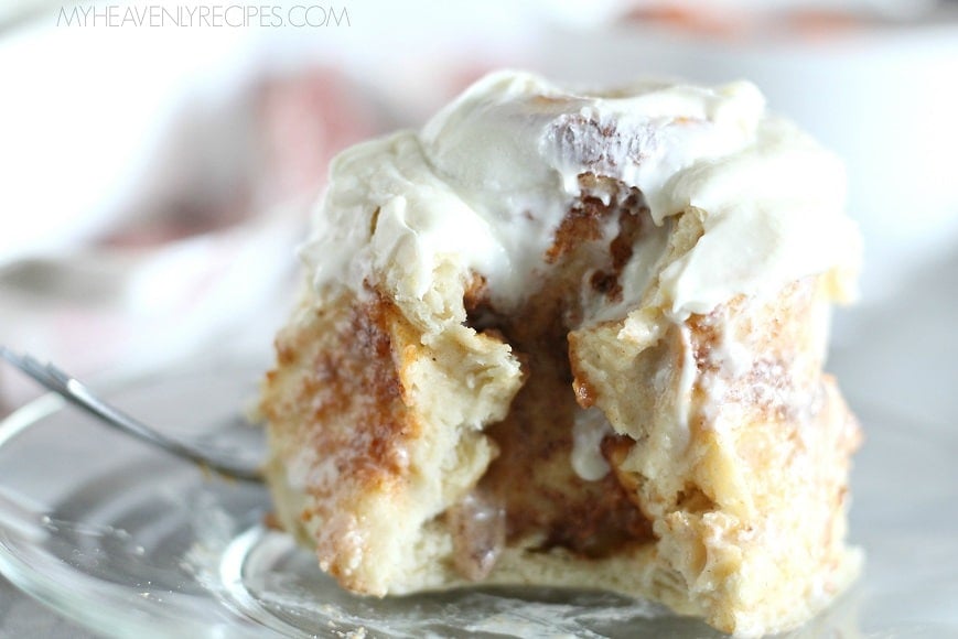 pumpkin dump cake with cinnamon rolls