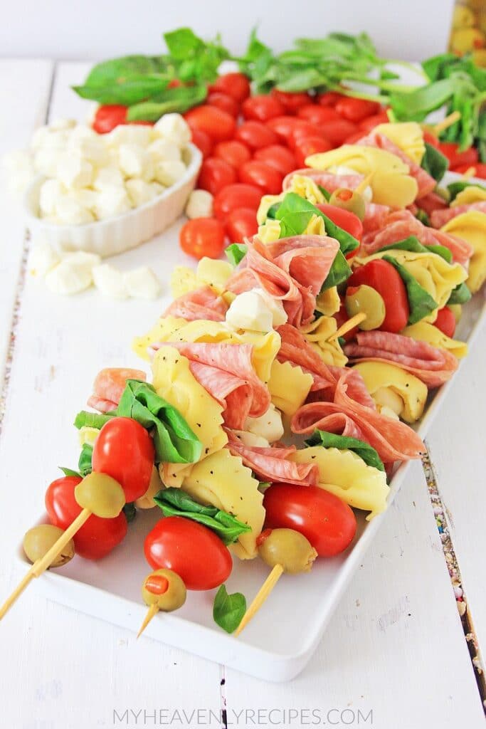 https://myheavenlyrecipes.com/wp-content/uploads/2020/01/antipasto-skewers-recipe-2-683x1024.jpg