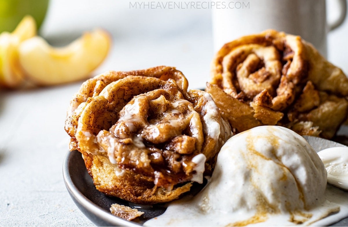 Apple Pie Cinnamon Rolls