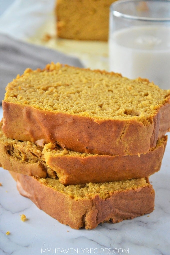 Easy and Moist Pumpkin Bread