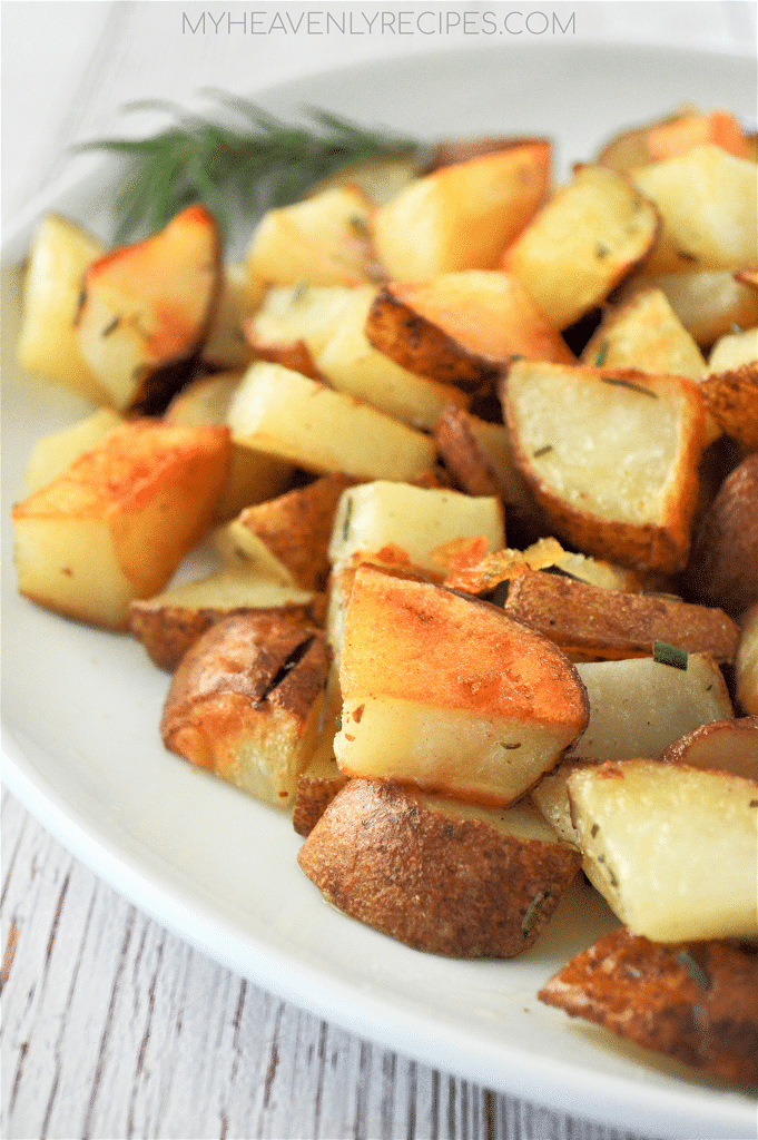 How to Make Roasted Potatoes with Rosemary