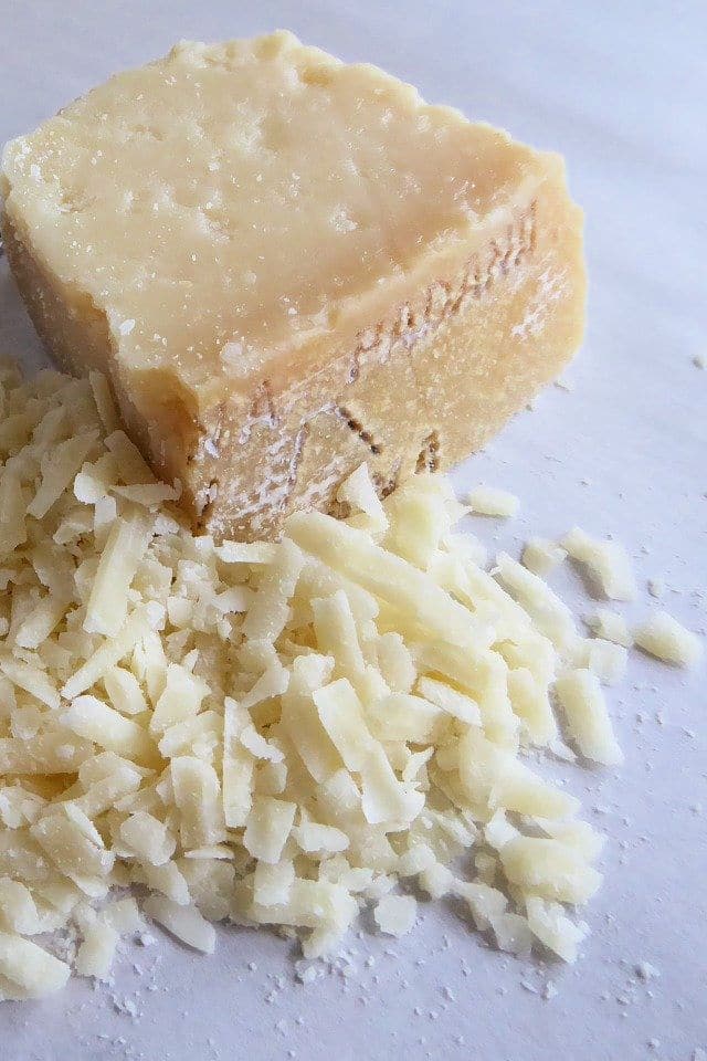https://myheavenlyrecipes.com/wp-content/uploads/2020/10/how-to-grate-cheese-without-a-grater.jpg