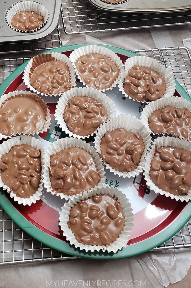 Easy Crockpot Christmas Candy (Salty Sweet Peanut Clusters) - Together as  Family