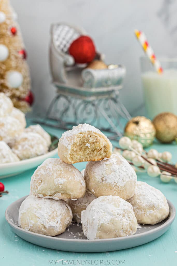pile of stacked snow ball cookies