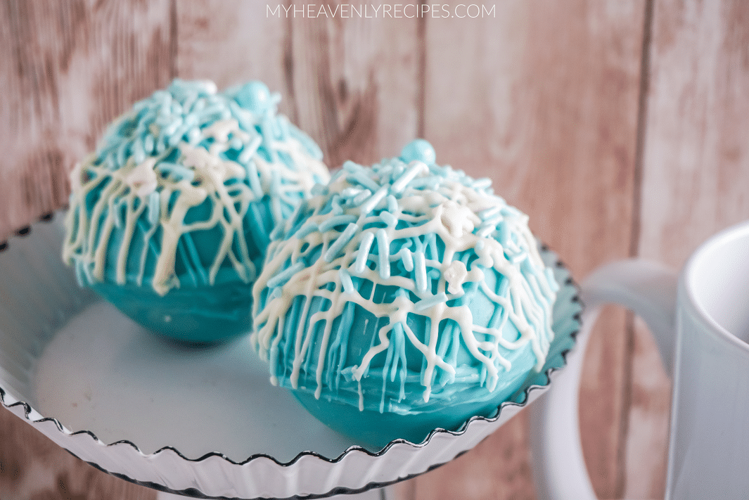 How to Make Frozen Themed Hot Cocoa Bombs