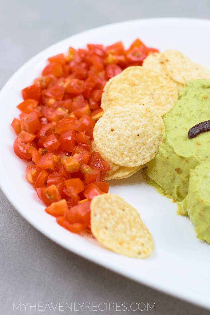 Grinch Guacamole Holiday Appetizer With Homemade Holiday Tortilla Chips -  Healthy Family Project