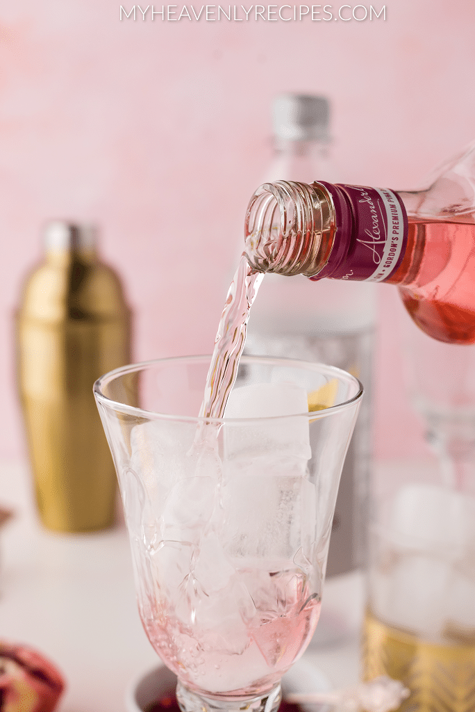 Pink Gin And Tonic Cocktail - Cooking LSL