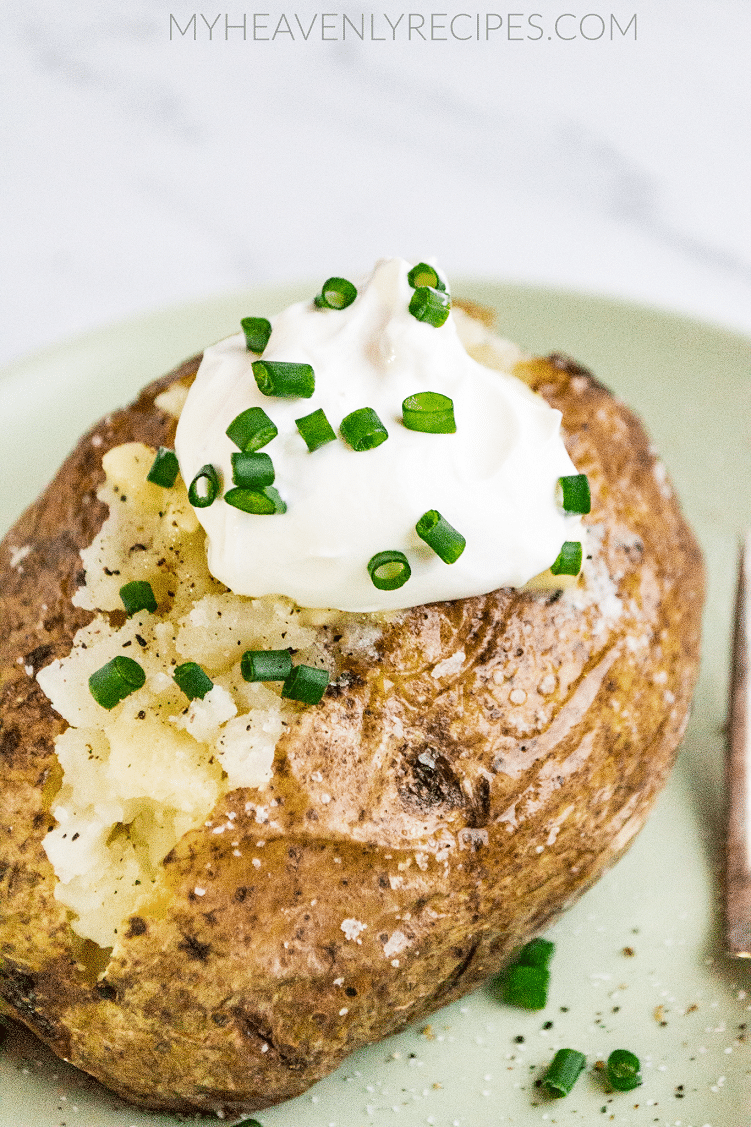 How to Make Baked Potatoes (Fail Proof Method)