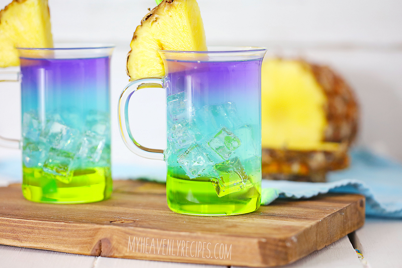 Blue Drinks: The Mermaid Cocktail, blue mixed drinks