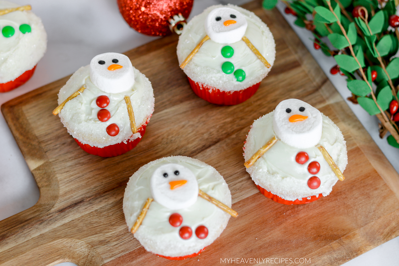 Easy Melted Snowman Cupcakes