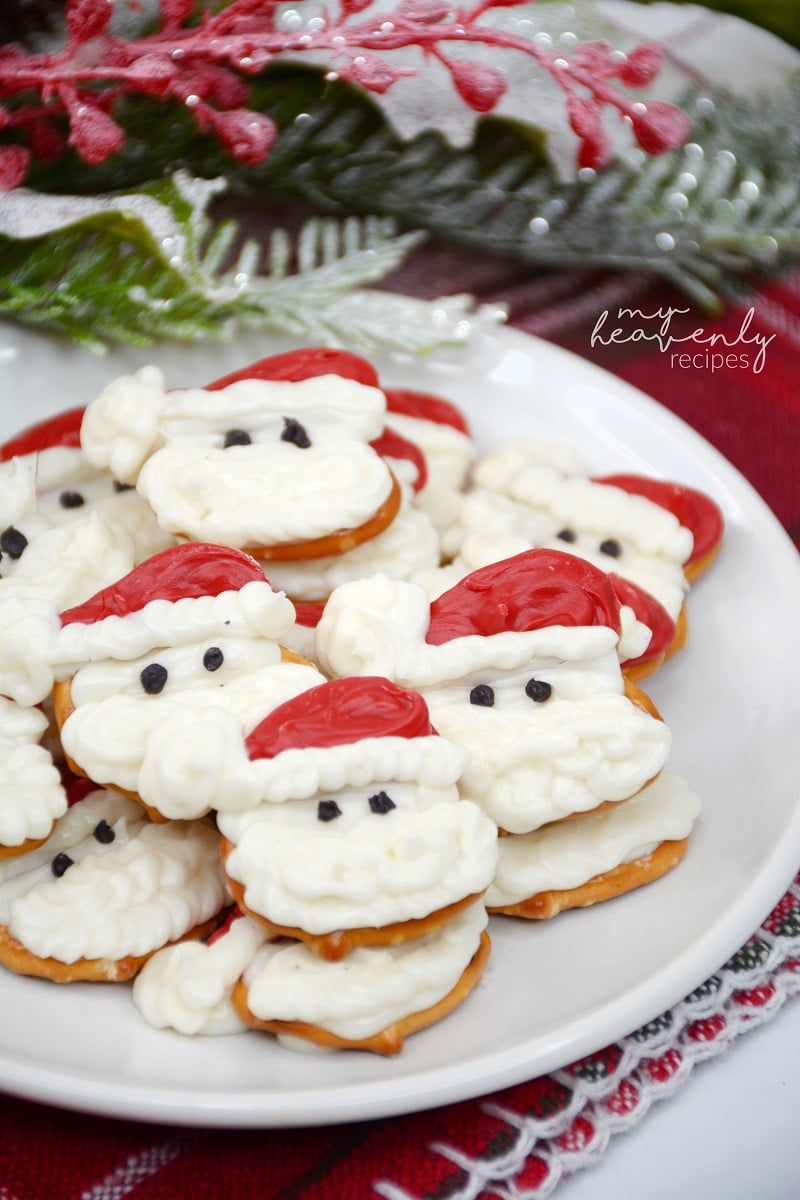 Santa Pretzel Treats