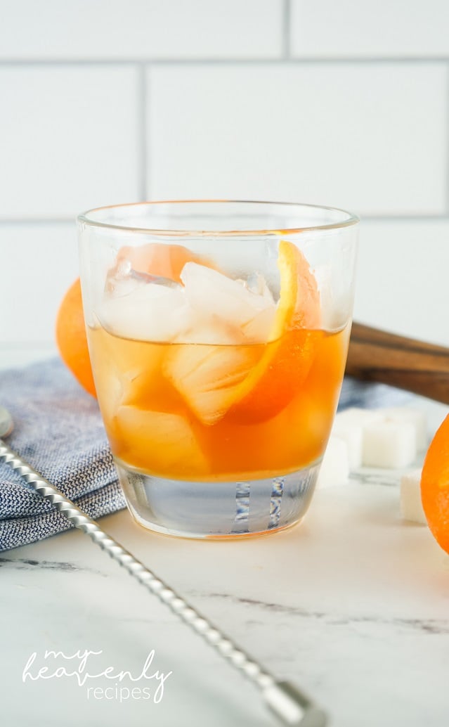 Old Fashioned Whiskey Cocktail Recipe