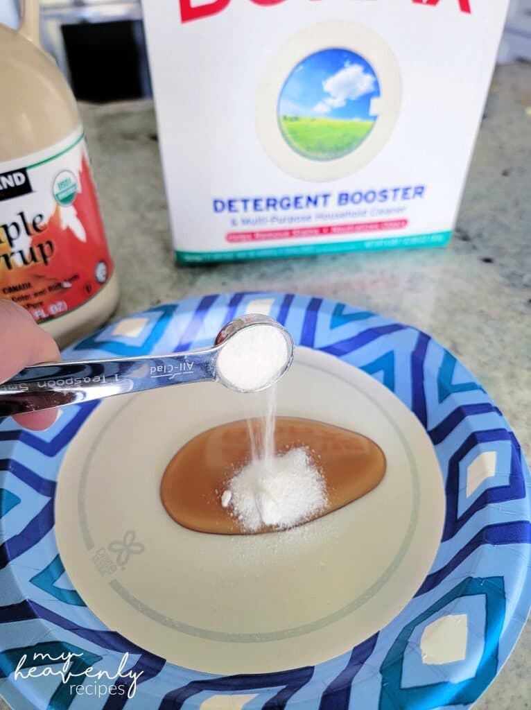 Homemade ant outlet killer