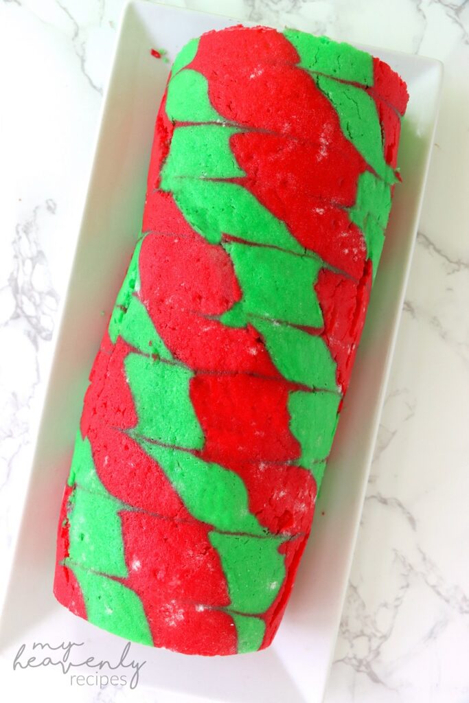 Christmas Swiss Roll | How to make pattern roll cake - YouTube