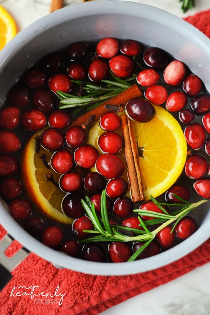 How to Make a Holiday Simmer Pot