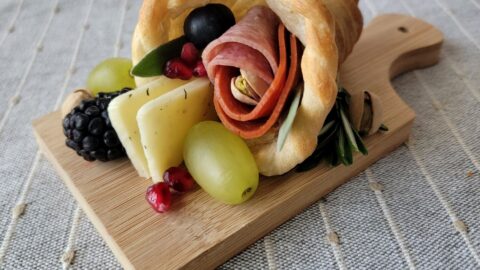 cornucopia-charcuterie-board-