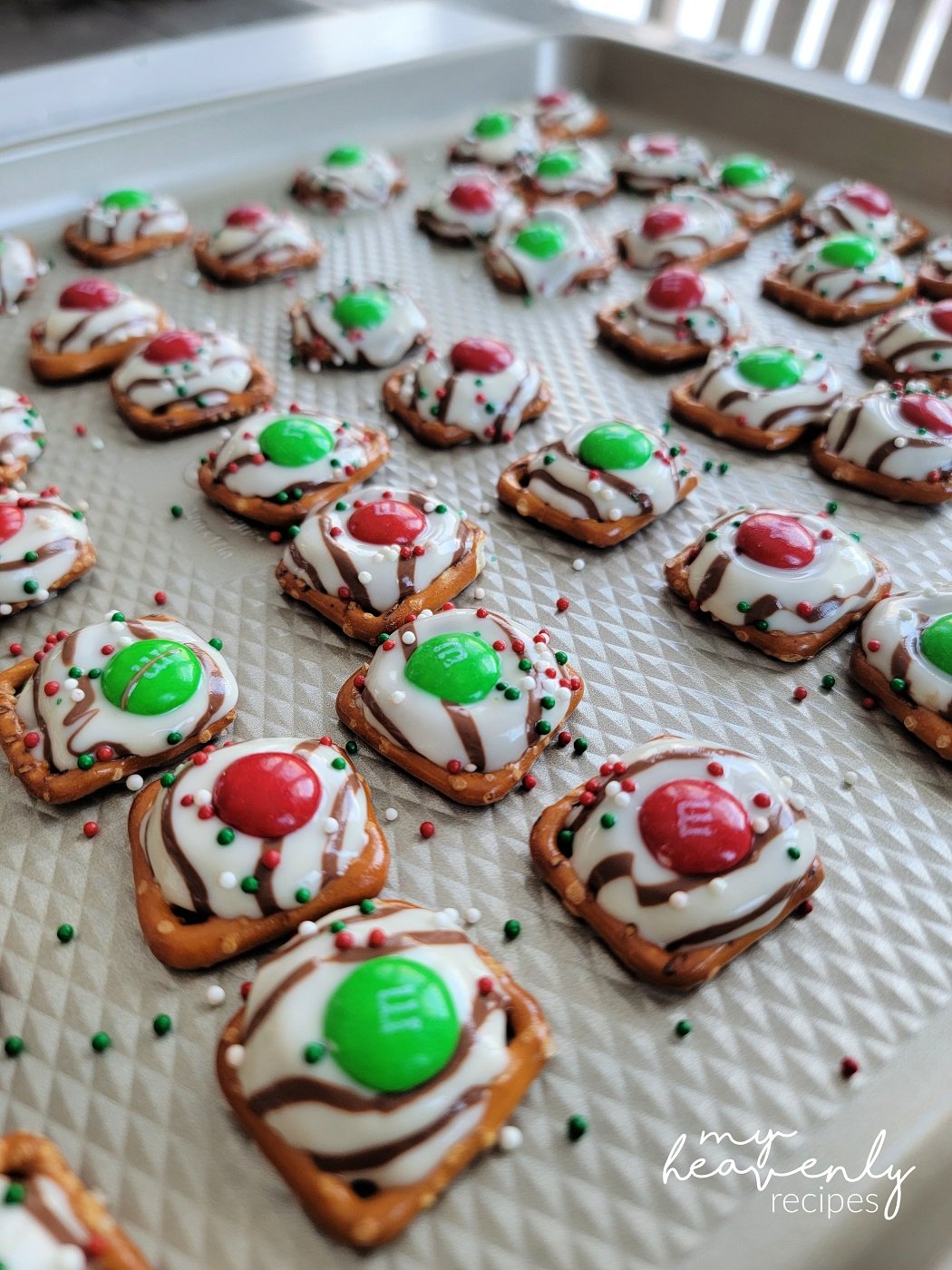 Christmas Pretzel M&M Hugs My Heavenly Recipes