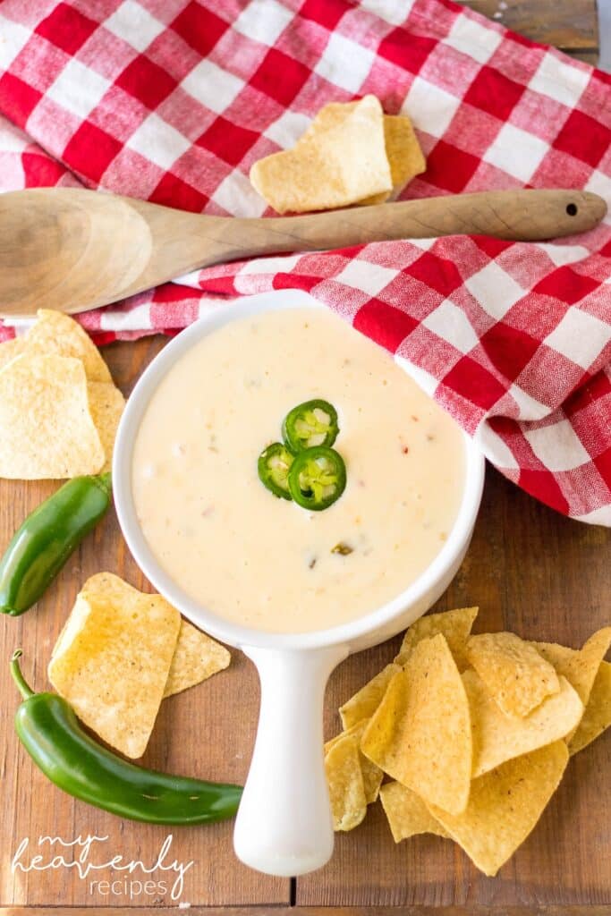 Easy Crock Pot White Queso Dip • MidgetMomma