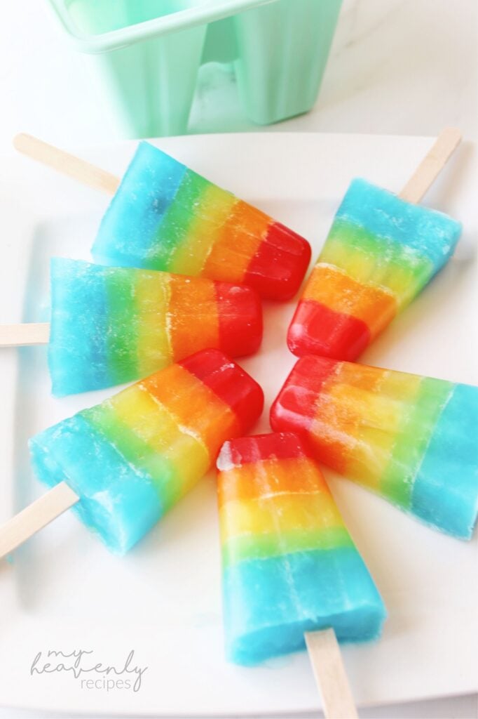 Jello Popsicles - Amanda's Cookin' - Ice Cream & Frozen Treats