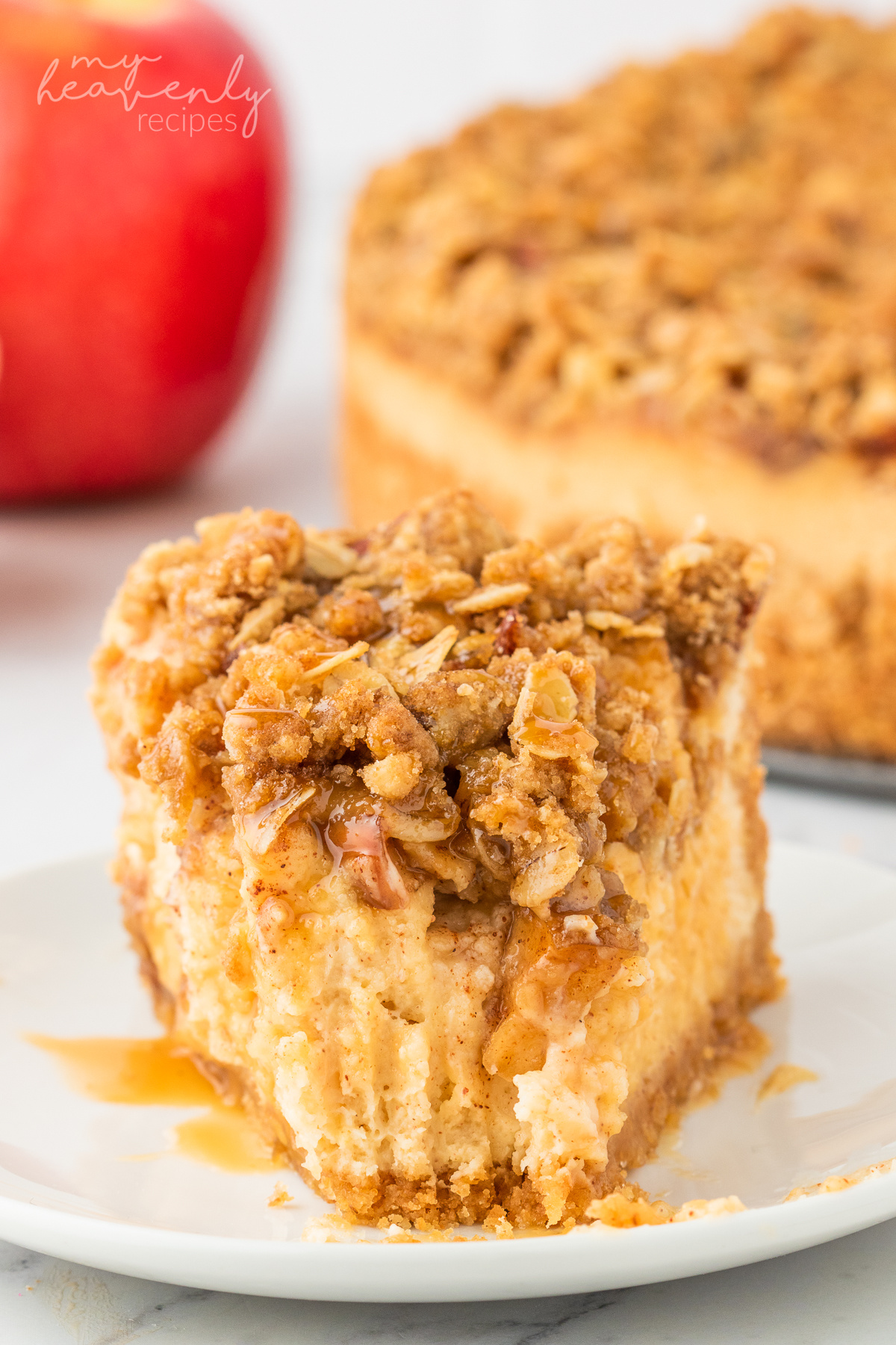 Apple Crumble Cheesecake