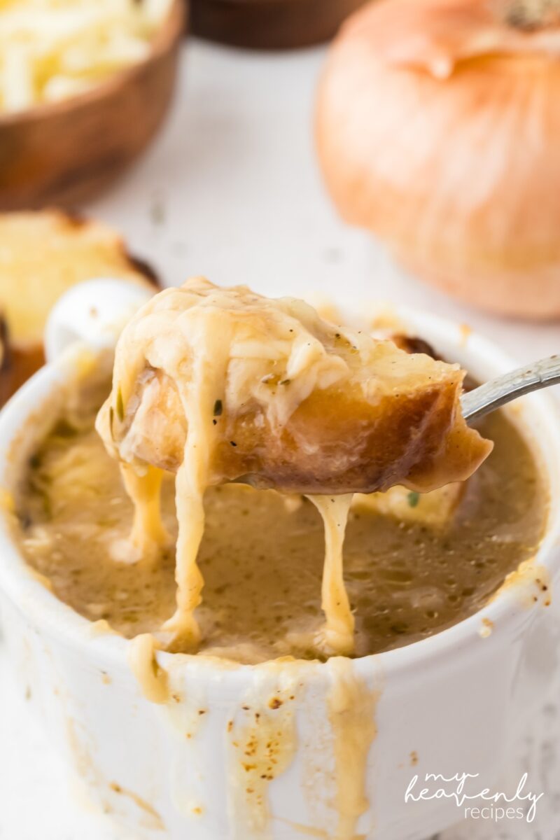 Easy French Onion Soup Recipe - My Heavenly Recipes