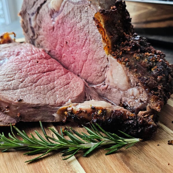 Garlic Rosemary Crusted Prime Rib Recipe