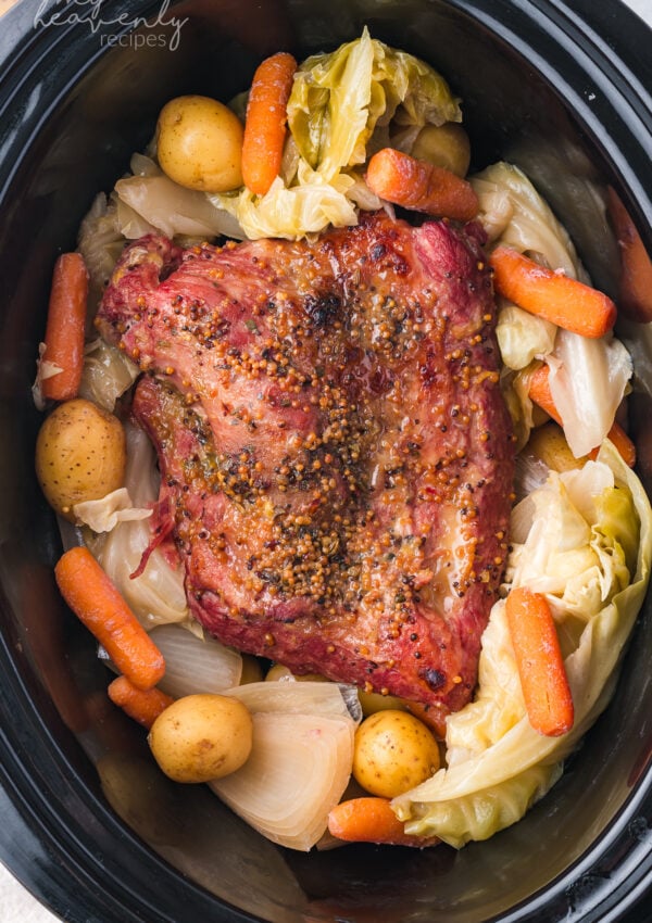 Slow Cooker Corned Beef and Cabbage Recipe